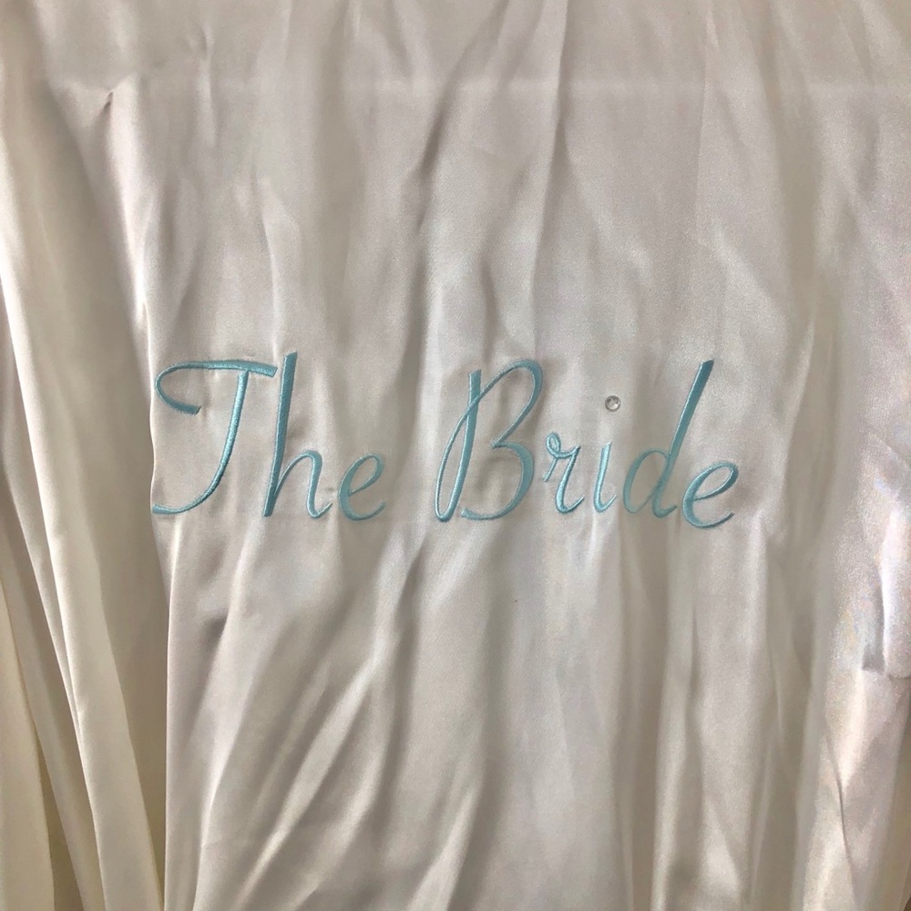 The Bride Robe - Picture 3 of 3